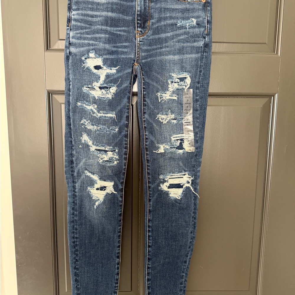 NWT American Eagle Ripped Super Hi-Rise Jegging Soze 0